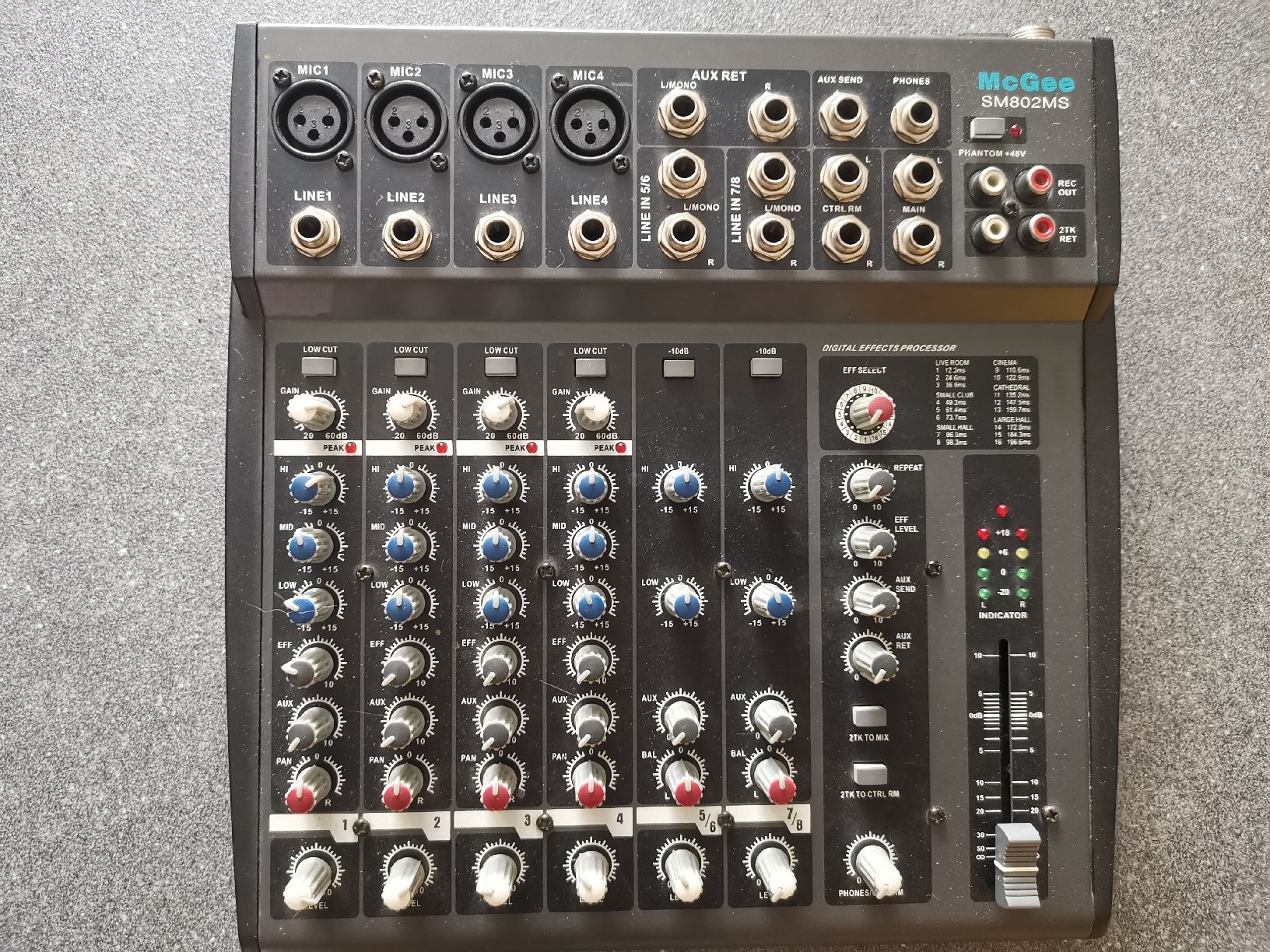 Platines de mixage: kleiner Mischer McGee SM802MS mit Netzteil – D'occasion à Rohrbachgraben par noisenomad