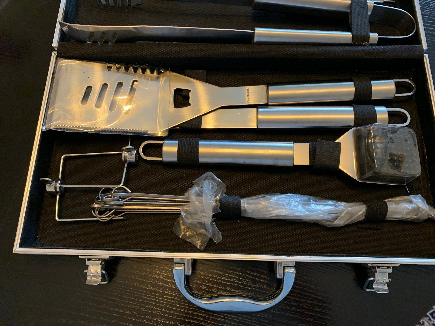Set di posate: BBQ Grillbesteckkoffer 14 teilig – Nuovo (secondo la descrizione) da St. Gallen venduto da Adwen 2