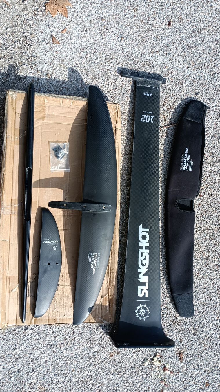 Slingshot Surfboards & Schwimmbrette: Foil Windfoil Wingfoil Slingshot – Gebraucht aus Malleray von Maths1