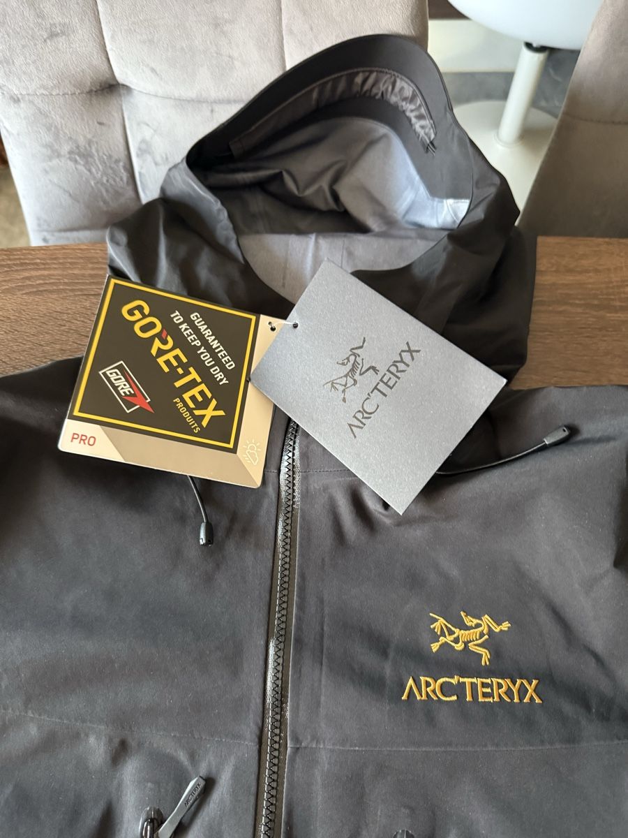 Arcteryx Vestes: Arc'teryx Beta – Neuf avec emballage d'origine à Bioggio par man_nmm7