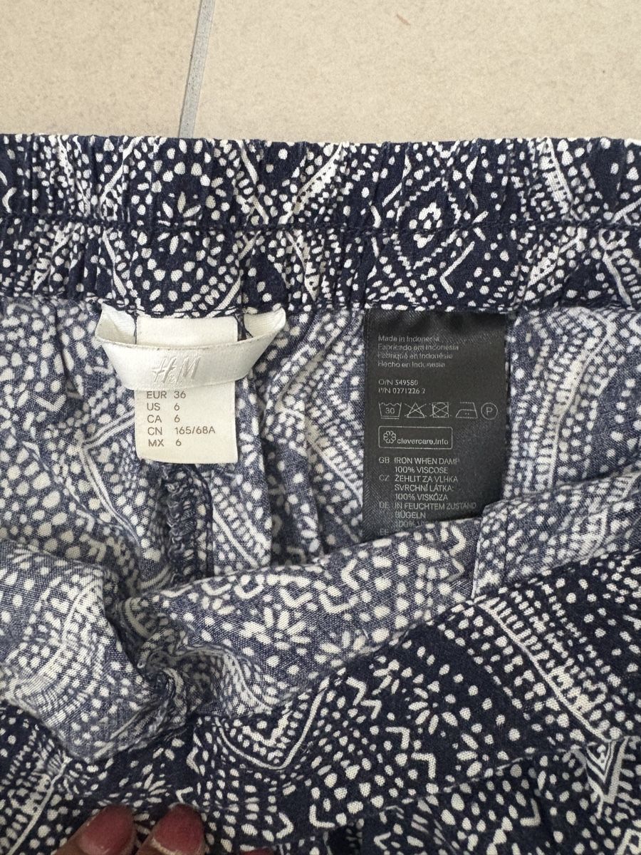 H&M Pantaloni: Shorts H&M 36 – Usato da Zürich venduto da BKana 1