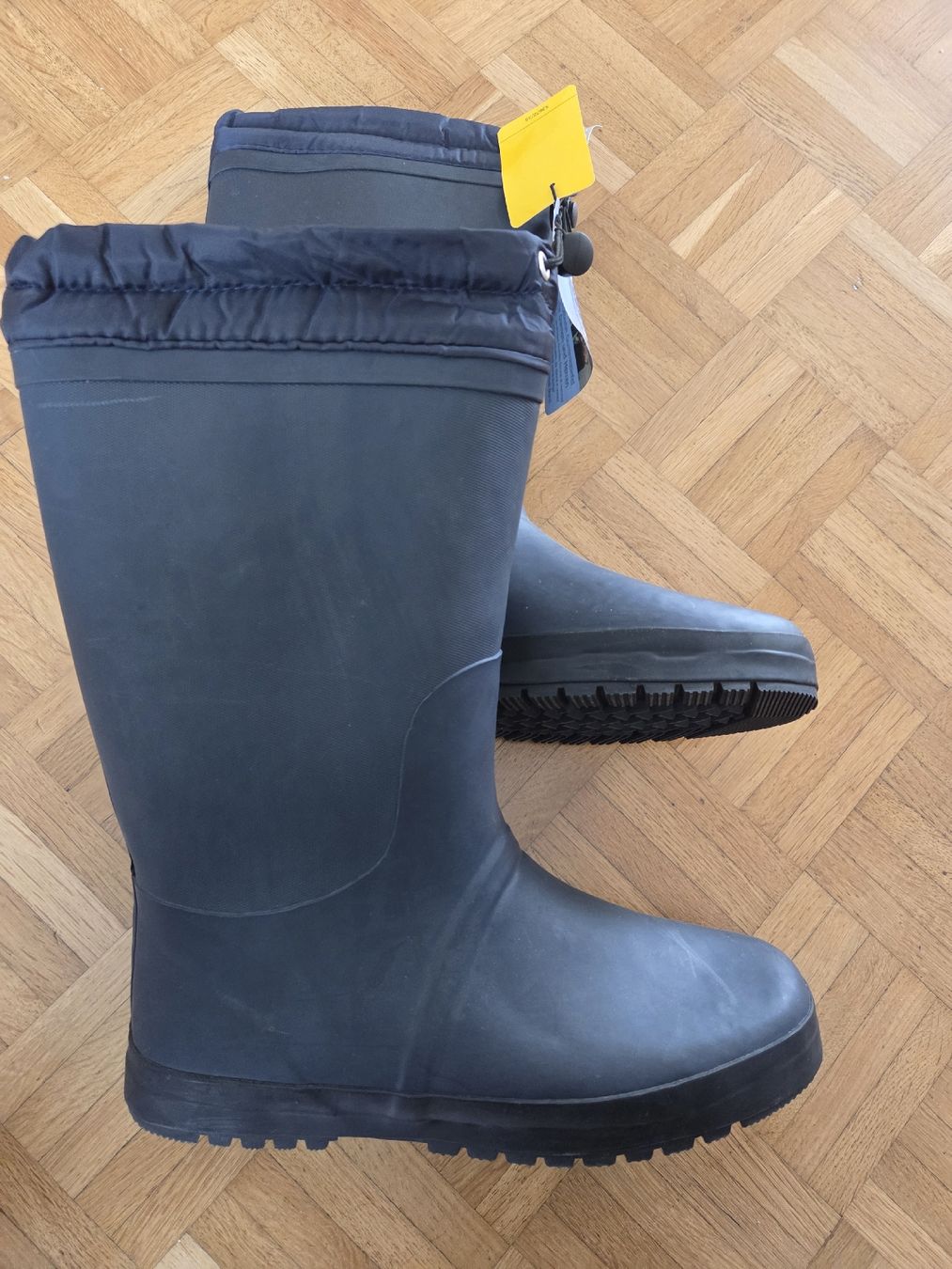 Scarpe da uomo: Gefütterte Gummistiefel  – Nuovo (secondo la descrizione) da Aarau venduto da crissta 1