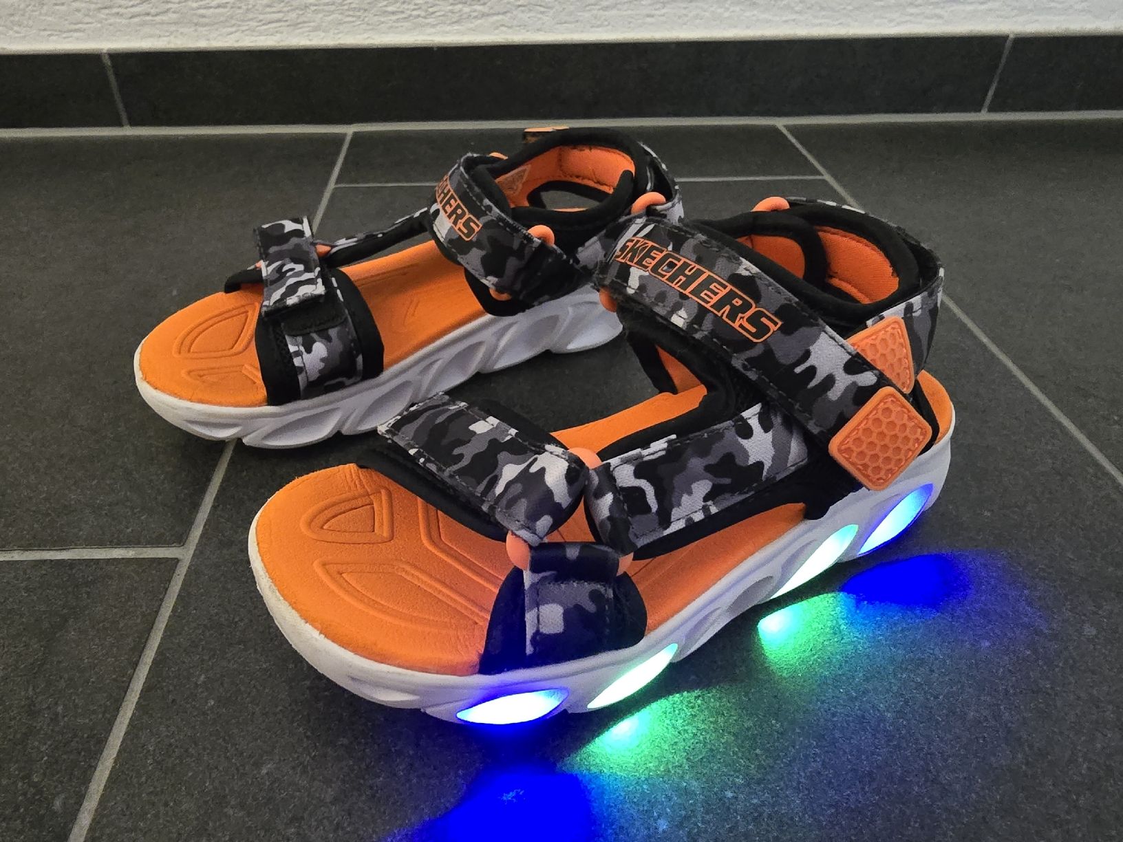 Skechers Scarpe per ragazzi: SKECHERS Sandalen Grösse 29 – Nuovo (secondo la descrizione) da Birmensdorf ZH venduto da nad_5hfd 4