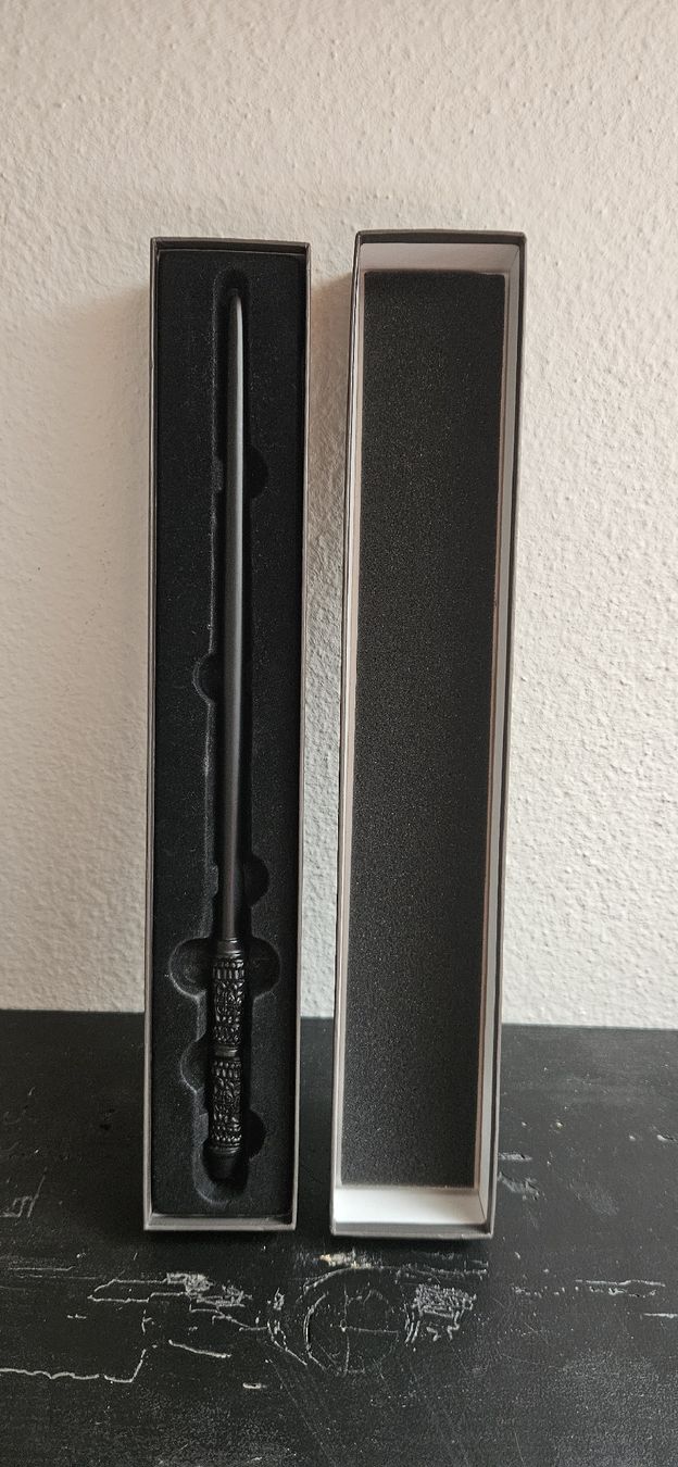 Spielzeuge: Zauberstab Harry Potter - Warner Bros – Gebraucht aus Belp von Ginus85