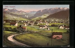 Appenzell, Panorama mit Gebirge im Hinte