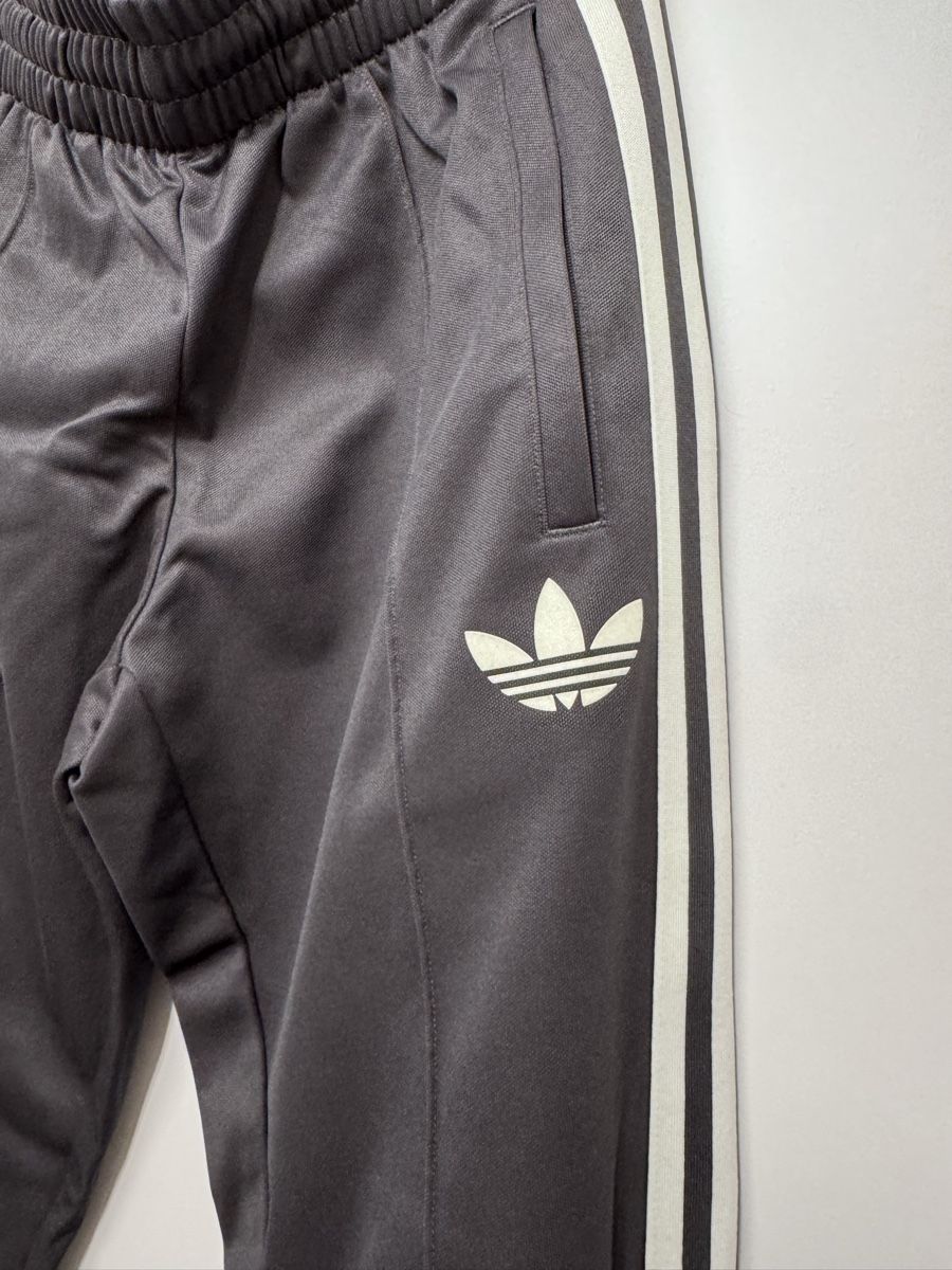 Adidas Pantaloni: Adidas Trainingshose Grösse S – Usato da Eichberg venduto da OanaB 3