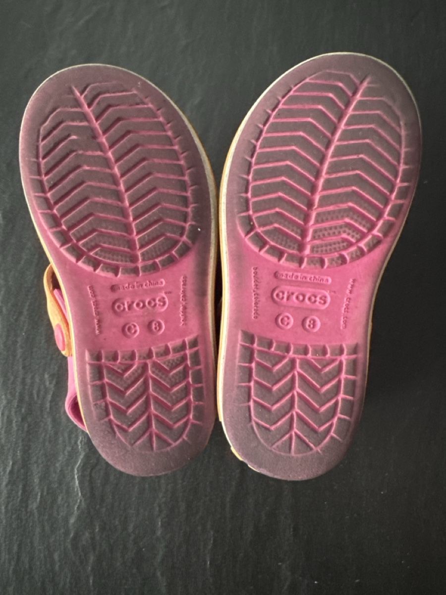 Crocs Schuhe für Mädchen: Sandalen Crocs Pink Grösse C8 – Gebraucht aus Zürich von Petrui 2