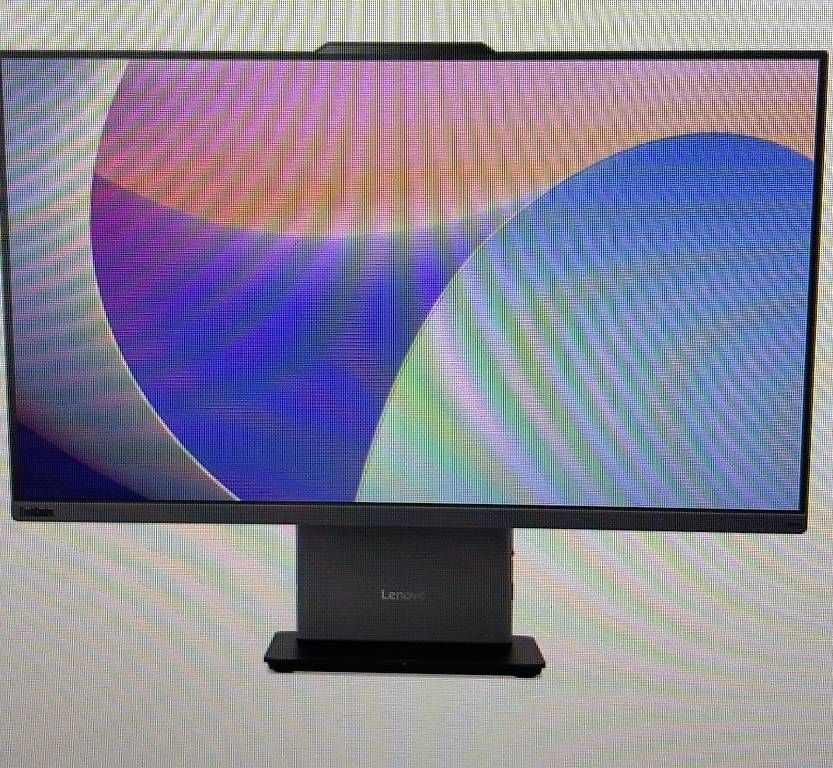 Lenovo PC: Lenovo ThinkCentre Neo 50a 27 Gen 5 – Usato da Eglisau venduto da son_vxn7