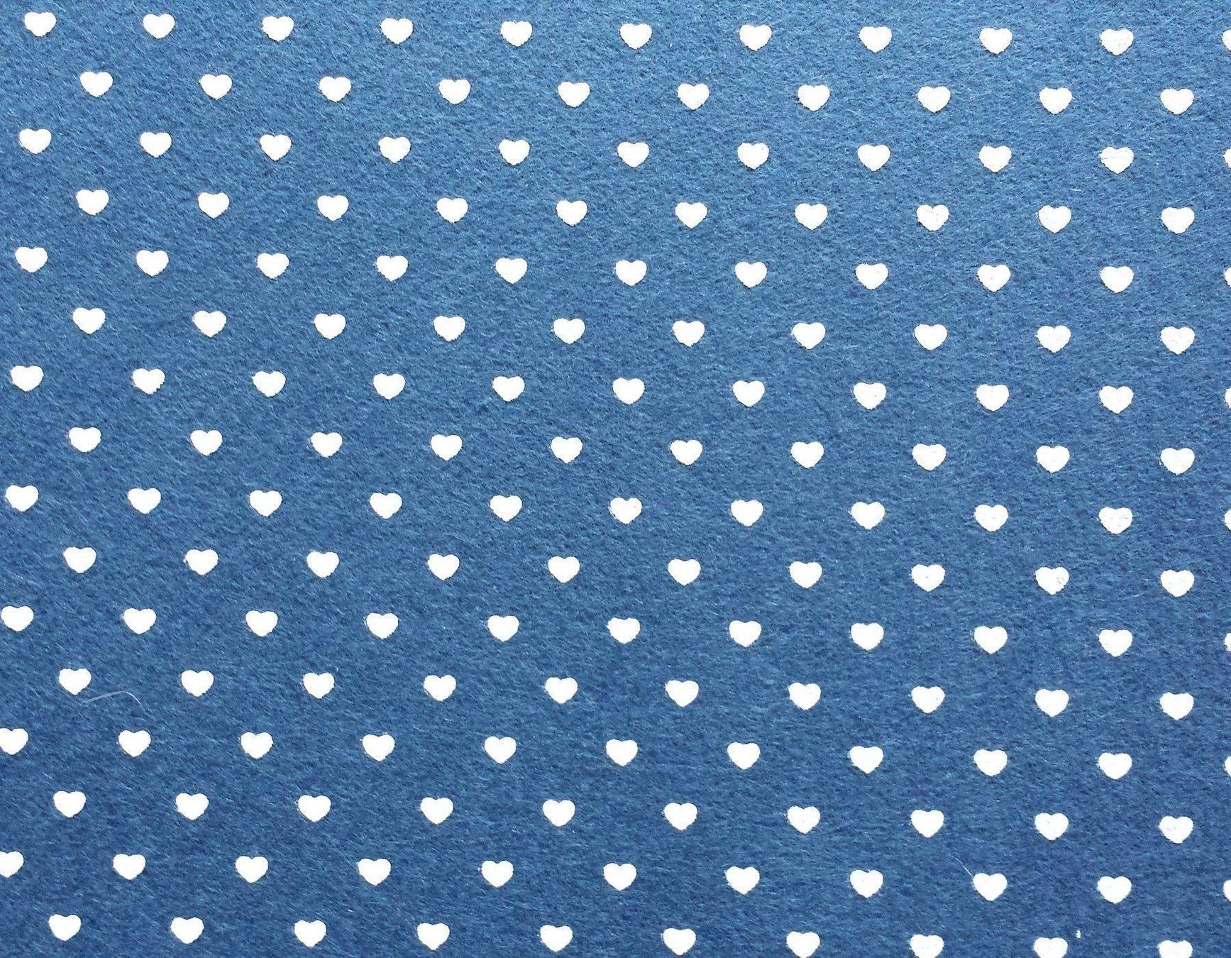 Kit bricolage: Bastelfilz mit Herzenmuster, 30x30 cm – Nuovo (secondo la descrizione) da Langenthal venduto da flowersNbirds