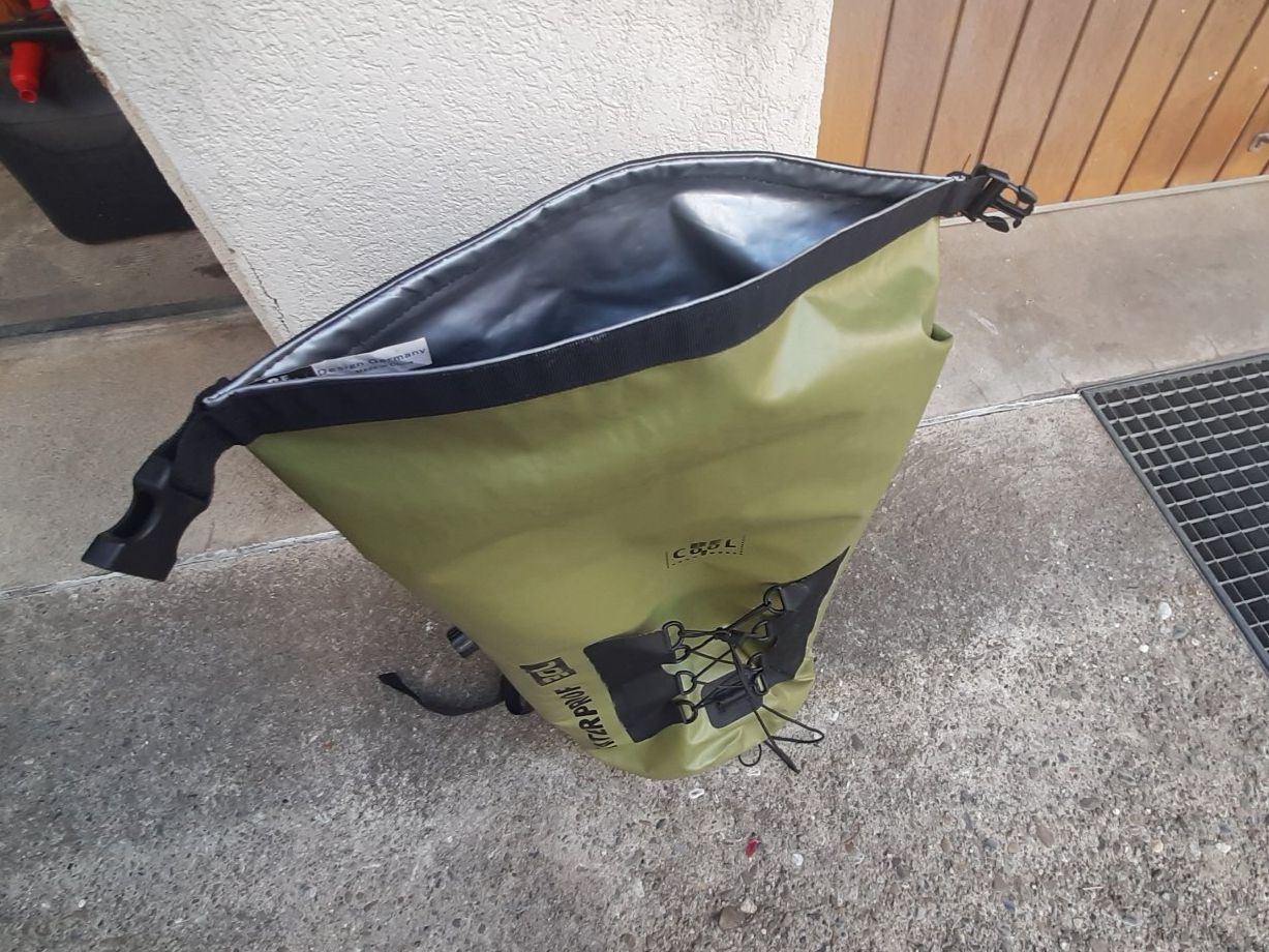 Taschen: Sac à dos étanche 30L – Gebraucht aus Fribourg von metalhands 3