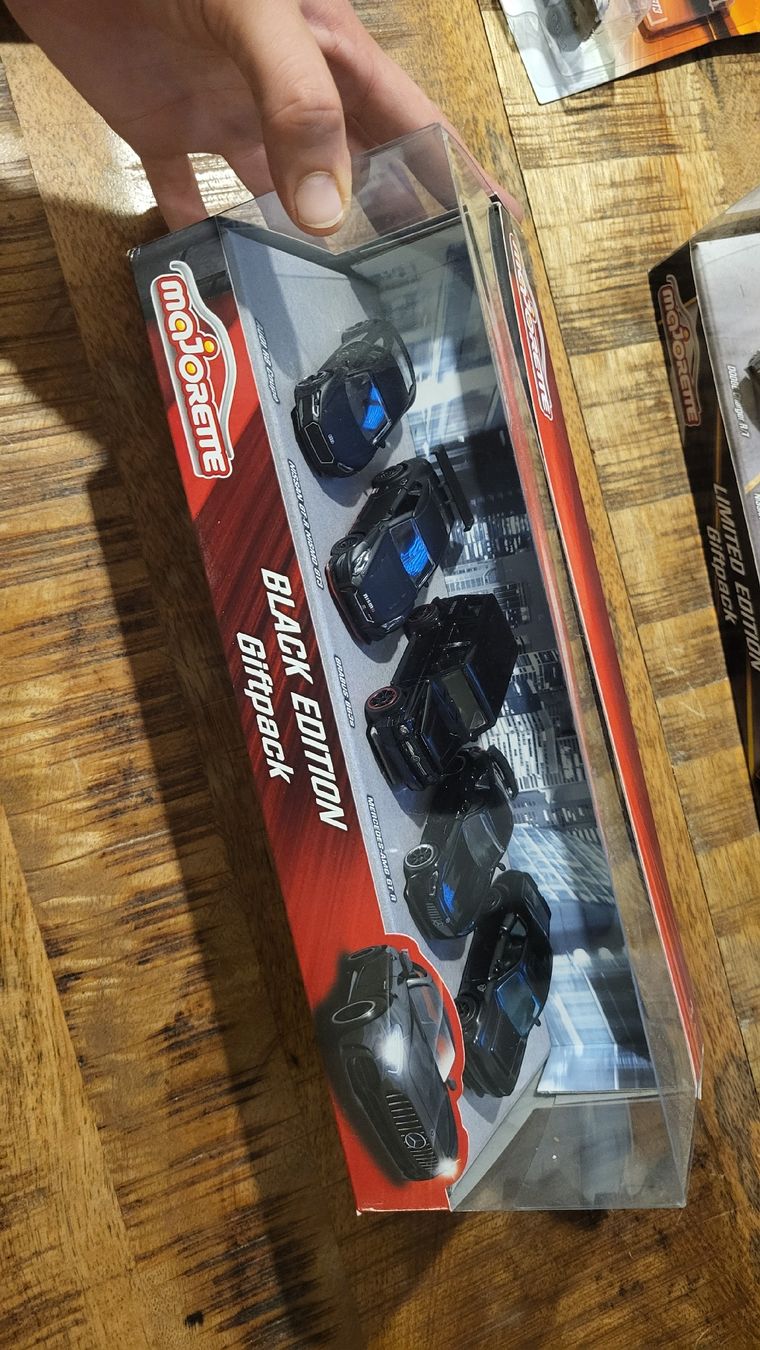 Majorette Voitures modèles: Majorette Black Edition Giftpack neu – Neuf avec emballage d'origine à Jona par mjo_f5t2