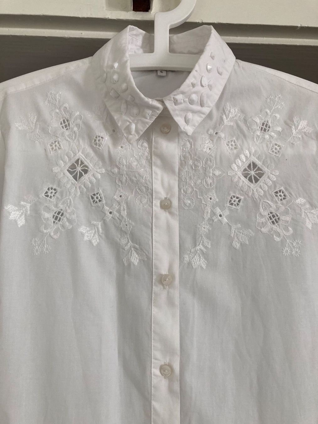 Desigual Camicette: Lange Bestickte Bluse Desigual Gr. S – Usato da Manno venduto da tin_2vgz