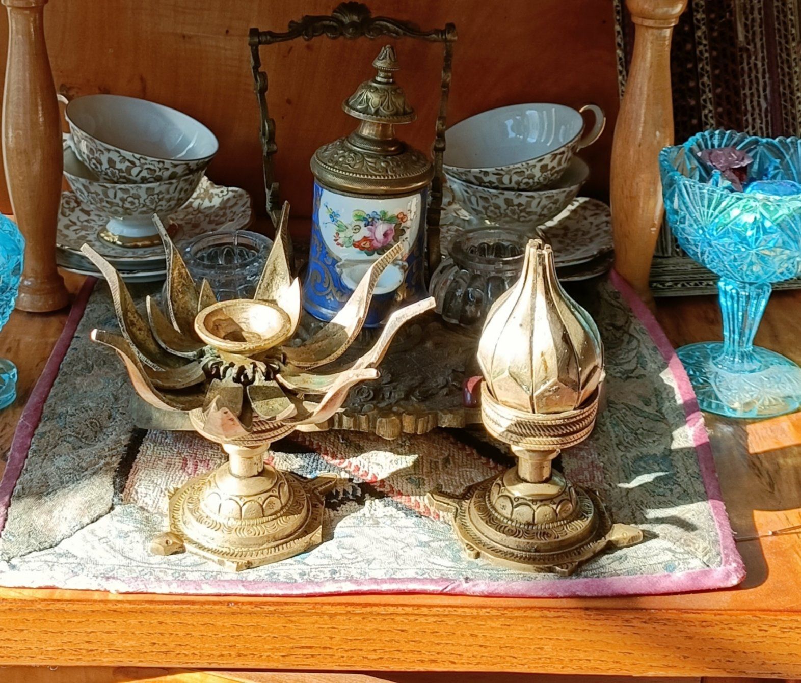Kerzenständer: Messing Patina lotus Kerzenhalter – Gebraucht aus Schaffhausen von sim_j822 1