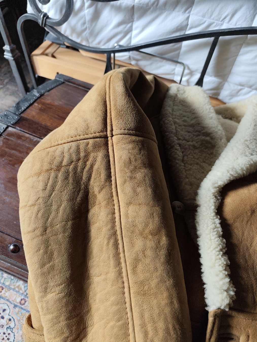 Mäntel: Montone Shearling – Gebraucht aus Grono von sab_f6hs 1
