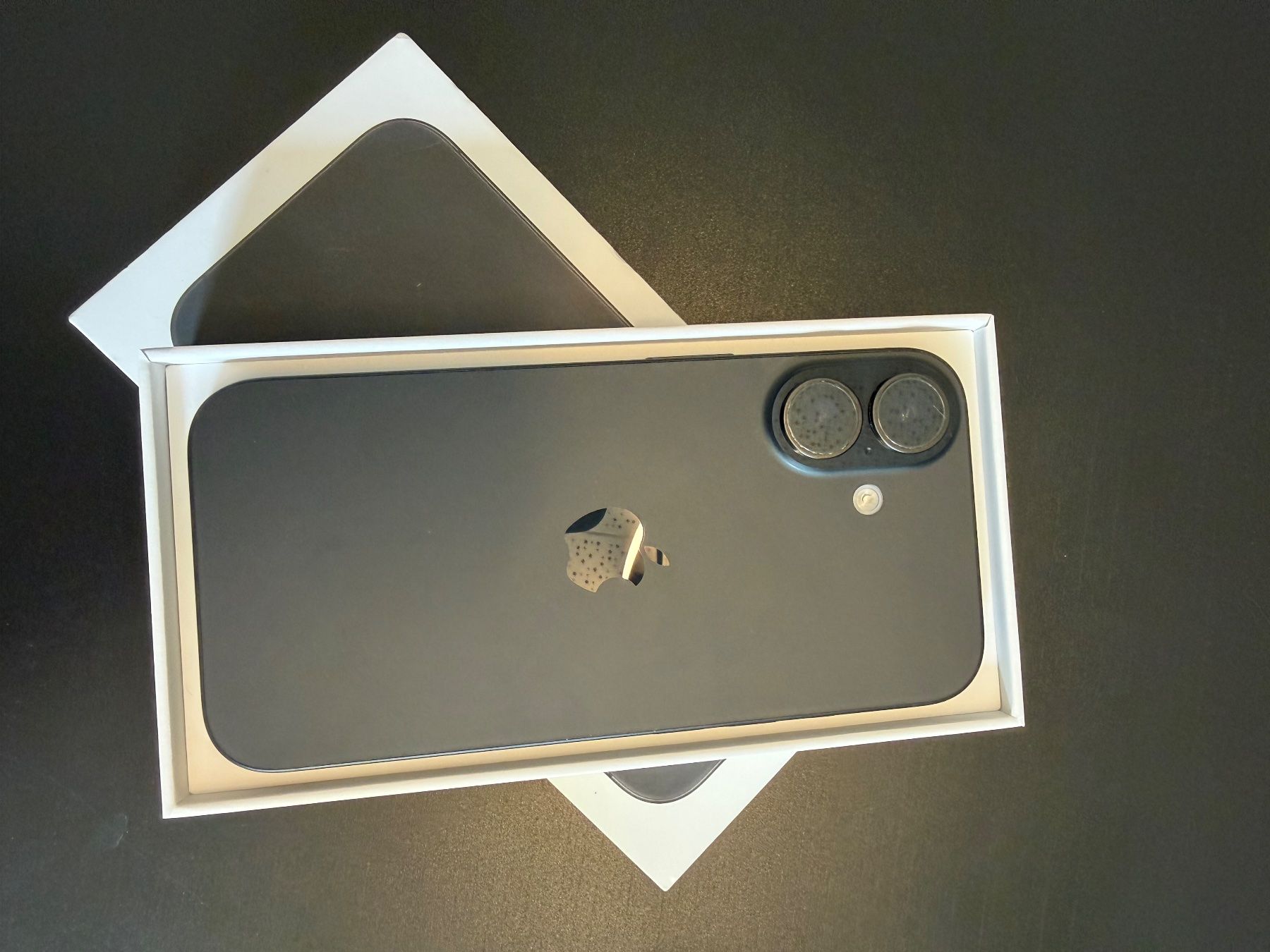 Apple Telefoni cellulari / Smartphones: Iphone 16 128Gb – Usato da Unteriberg venduto da pal_byz8
