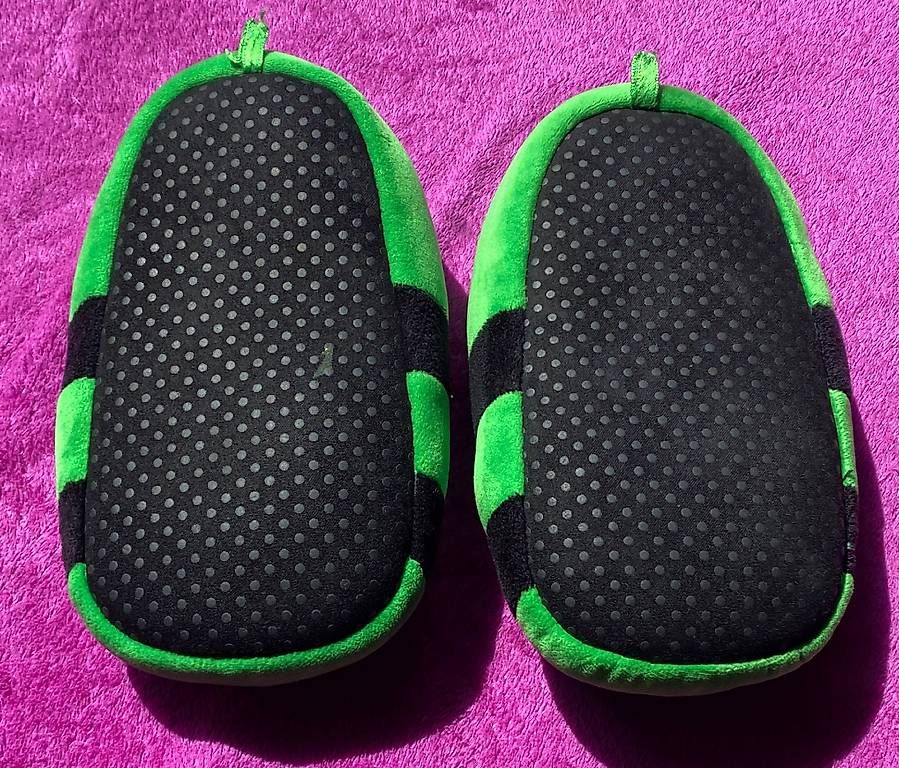 Scarpe per ragazzi: Plüsch Schuhe Ninjago 26/27 – Usato da Fehren venduto da Flugzeug1177 1