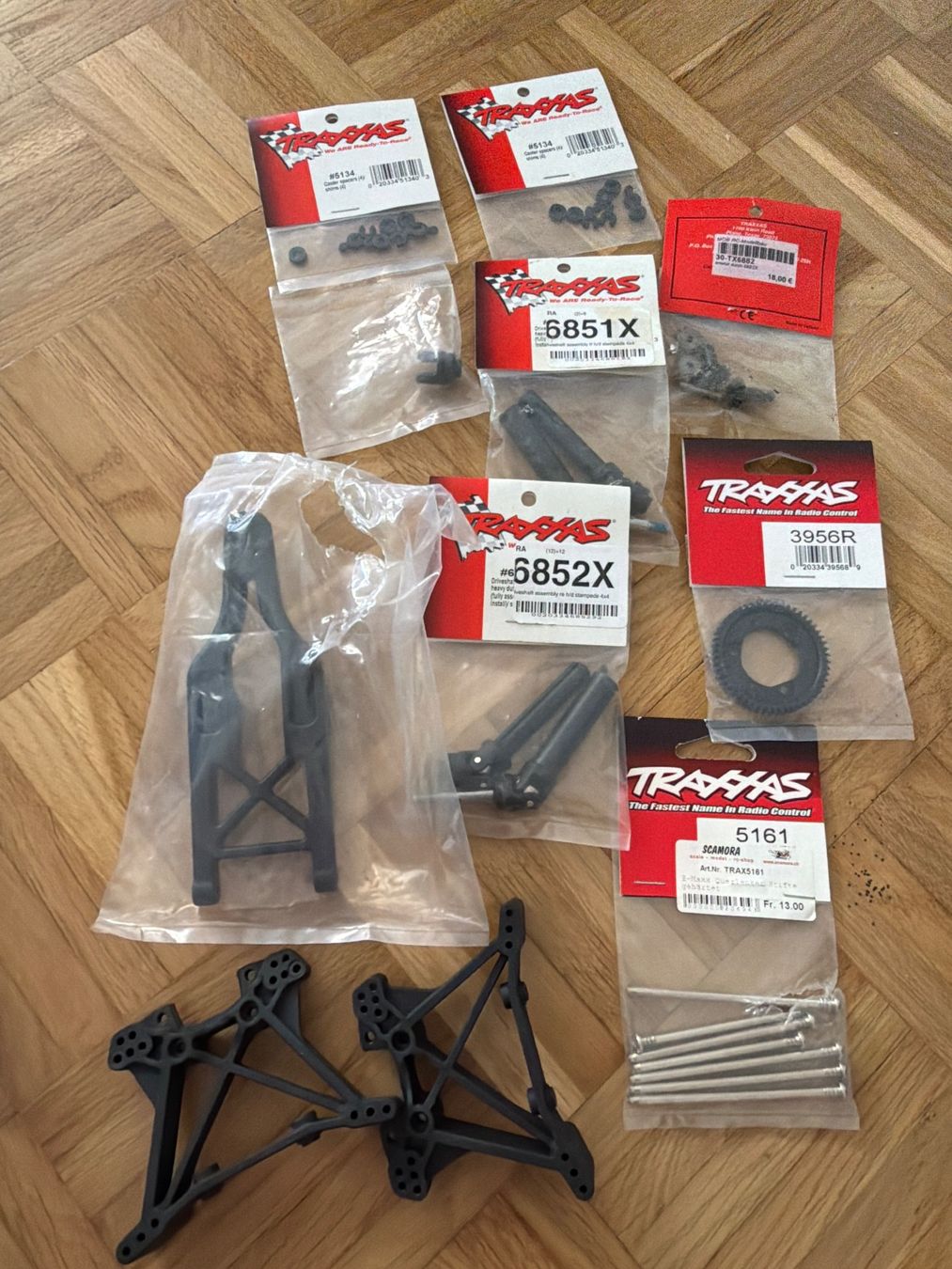 Traxxas RC Modellbau: Traxxas Zubehör – Gebraucht aus Gossau ZH von Daniela710