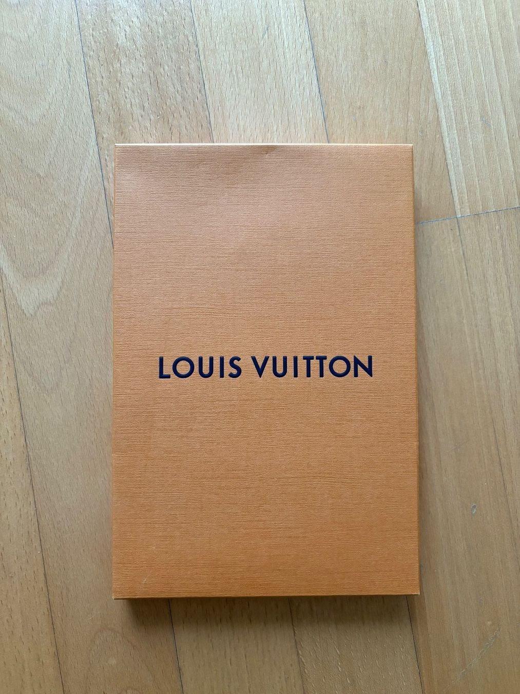 Louis Vuitton Altro in Decorazioni & Accessori: LOUIS VUITTON Book box size 21 x 14 cm – Nuovo (secondo la descrizione) da Muzzano venduto da Sidney_3