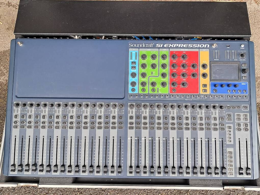 Console di mixaggio: Table de mixage Soundcraft Si Expression 3 – Usato da Colombier NE venduto da sodad