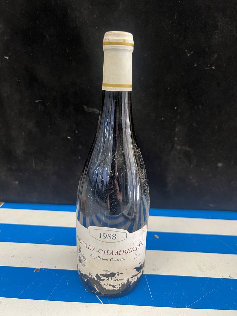 Vino: 1988 GEVREY-CHAMBERTIN BOURGOGNE – Nuovo e nell'imballaggio originale da Genève venduto da Leboucheoreilles