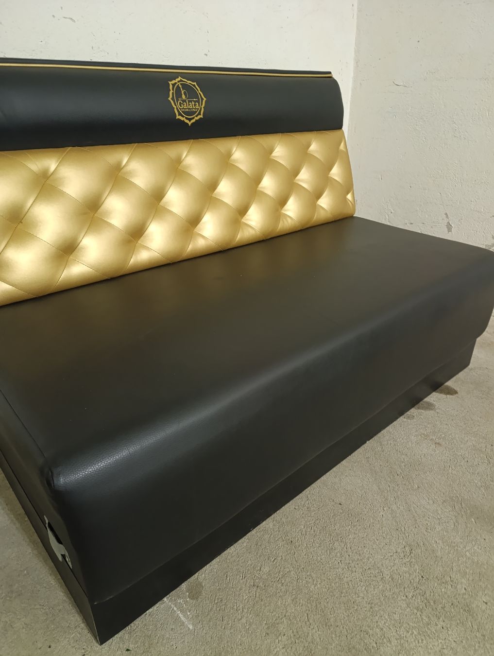 Sofas: Sofa Teil einer riesen Lounge – Gebraucht aus Romanshorn von dav_h2lv 3