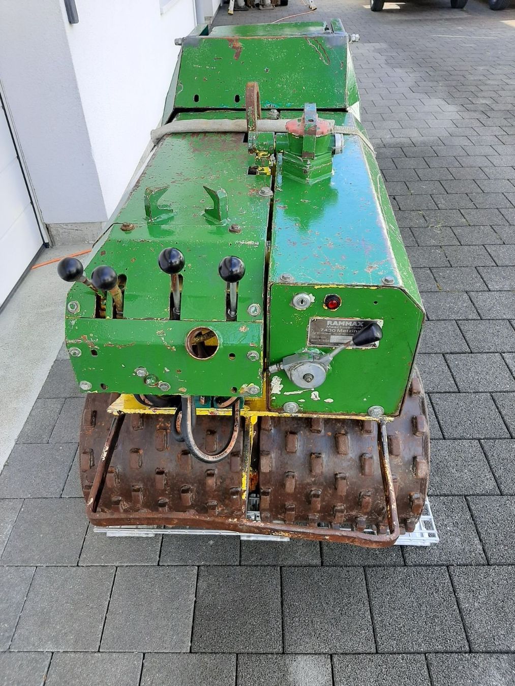 Rammax Tutte le macchine: Rammax Verdichter Diesel – Usato da Rain venduto da Kleinmoto 2