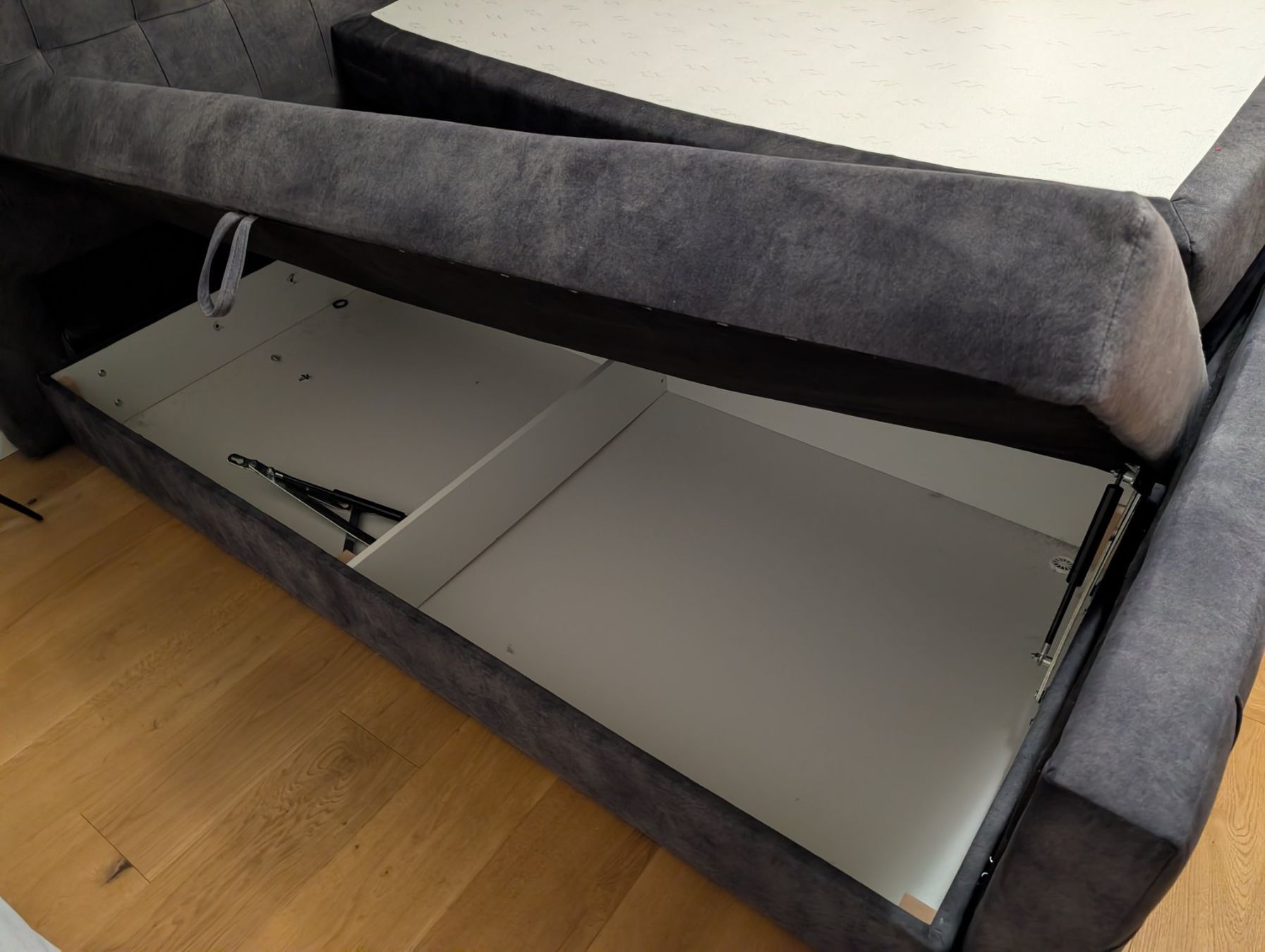 Lits: Boxspringbett dunkelgrau – D'occasion à Zollikofen par tantun 7