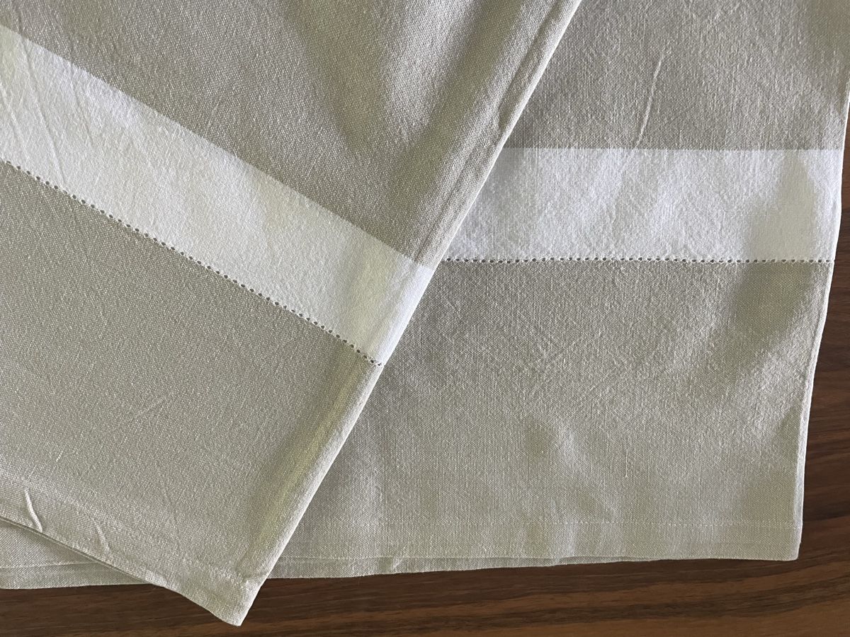 Sonstige Tischwäsche: 2 Tischdecken beige/weiss ca178 x 178 cm quadratisch – Gebraucht aus Gockhausen von AnneT07 2