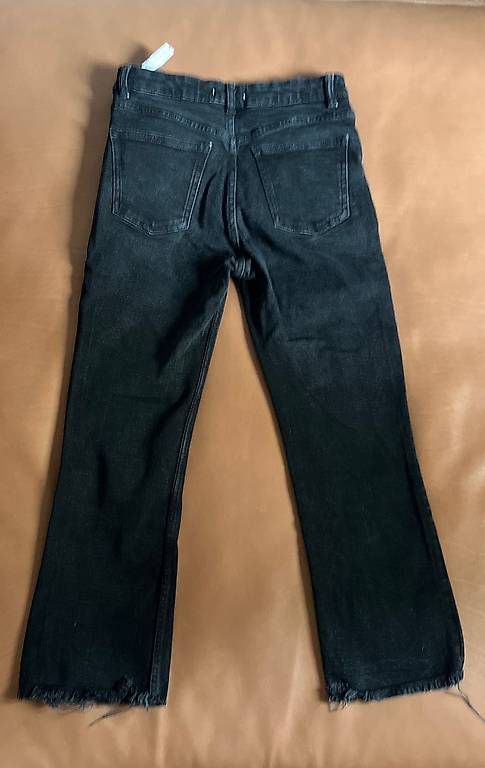 Jeans: Jeans ZARA neri 38 mini flare – Usato da Gandria venduto da mar_5yvs 1