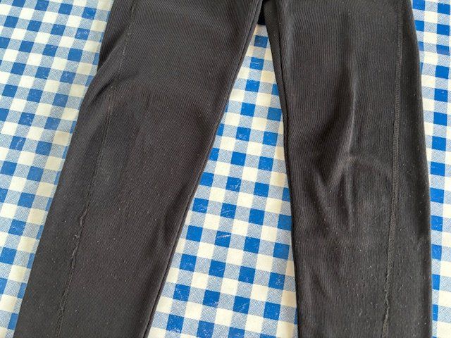 Decathlon Biancheria intima: Kinder Thermohose- Skiunterwäsche Gr.140 – Usato da Zürich venduto da kicconet 2