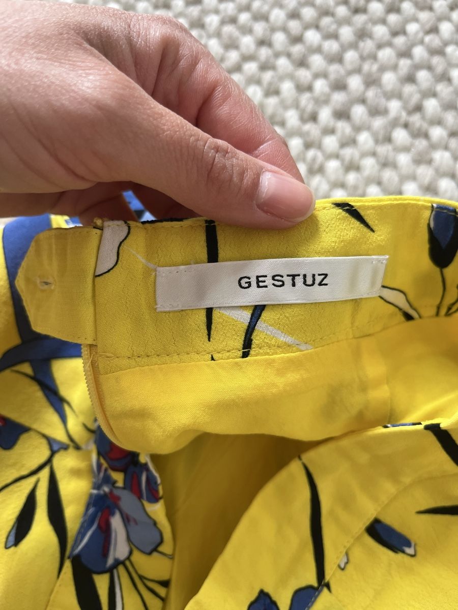 Gestuz Gonne: Gestuz Rock, Gelb mit Blumenmuster, Sommer – Usato da Schaffhausen venduto da juf_98r9 1