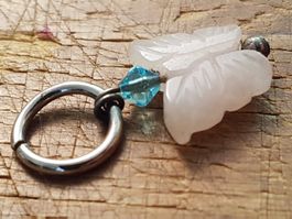 Anhänger Jade oder Rosenquarz? Schmetterling m.blauer Glasp.