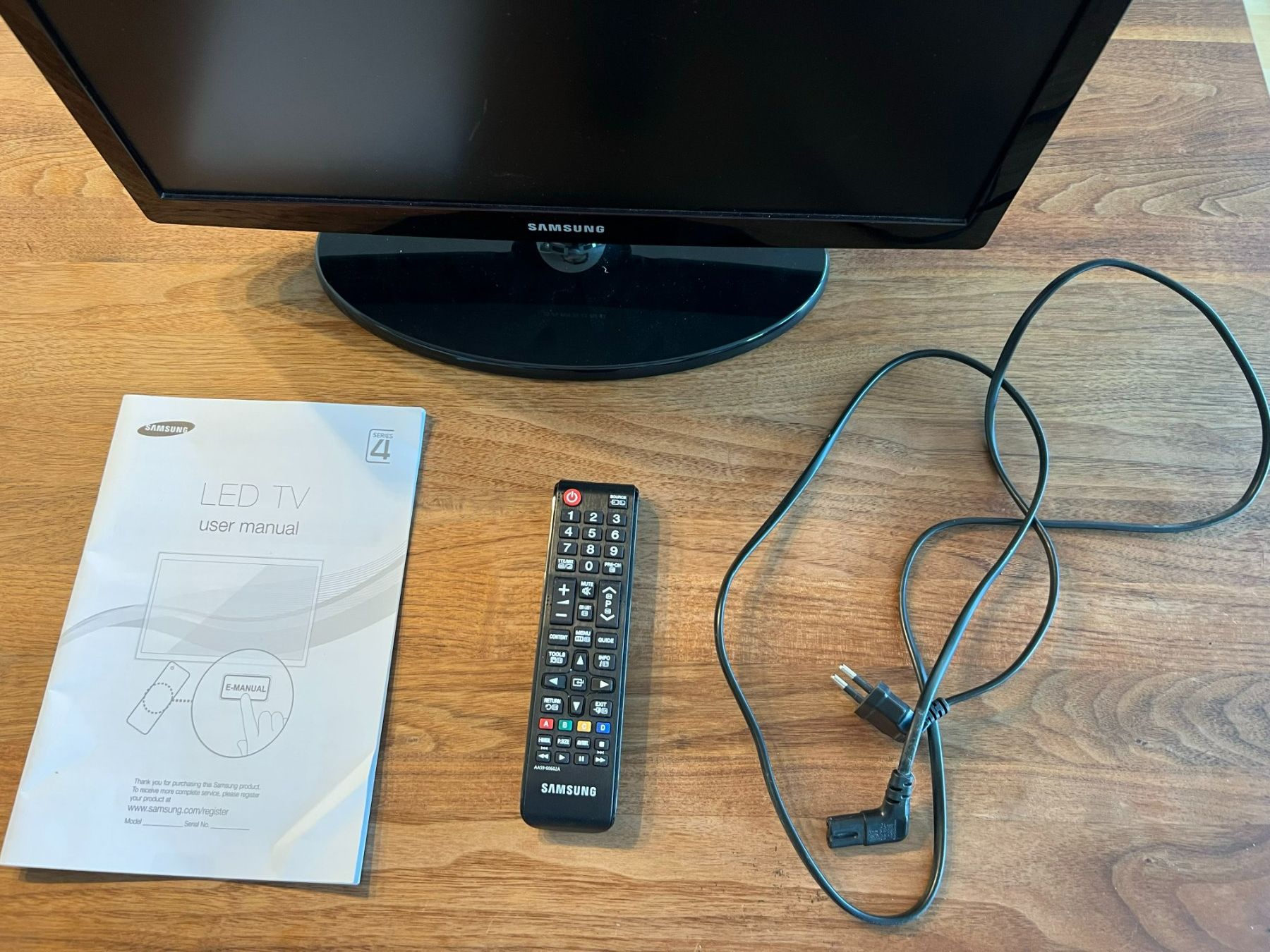 Claviers: TV Samsung 19" – D'occasion à Zürich par Mtoscana 2
