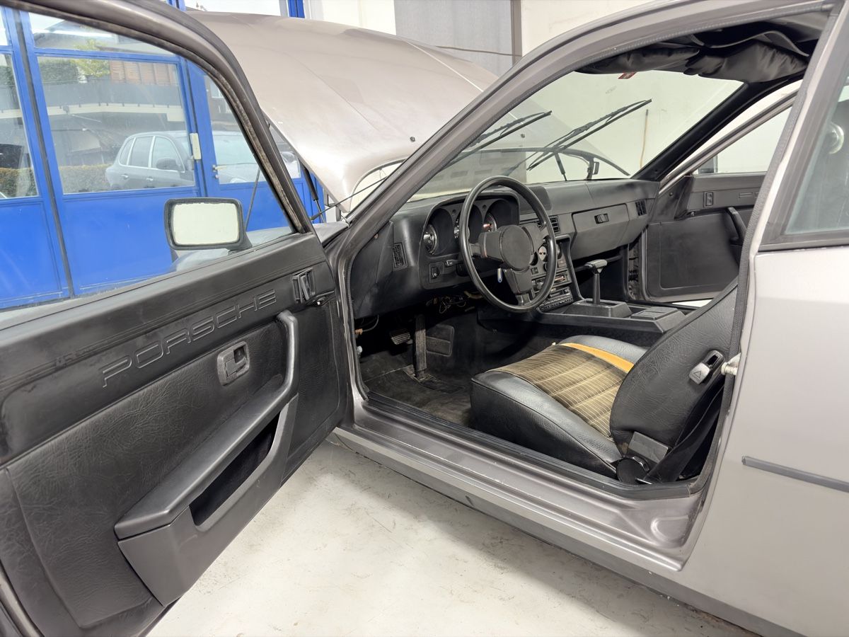 Porsche Autos: Porsche 924  – Defekt aus Kilchberg ZH von mrzh8000 3