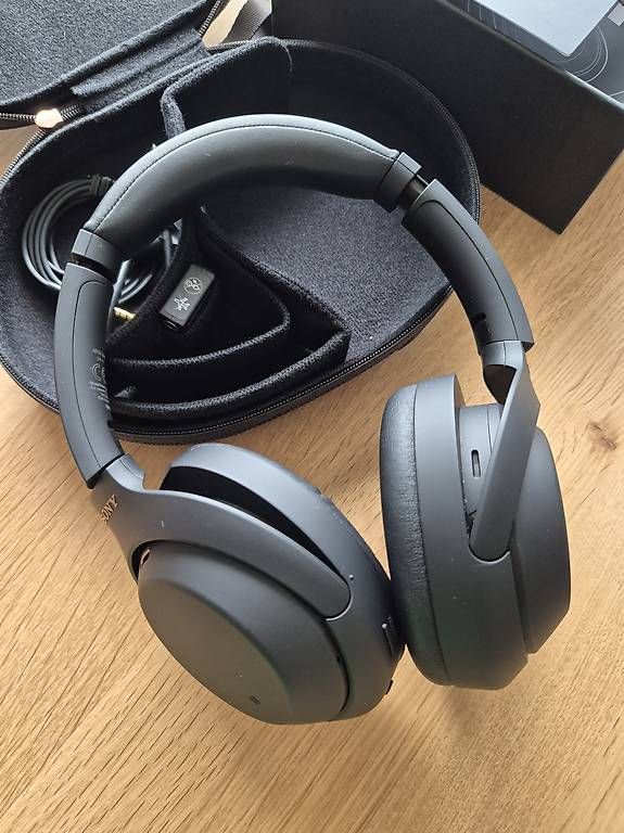 Cuffie: Fast neuer Sony WH-1000XM4 – Usato da Zürich venduto da _vici_