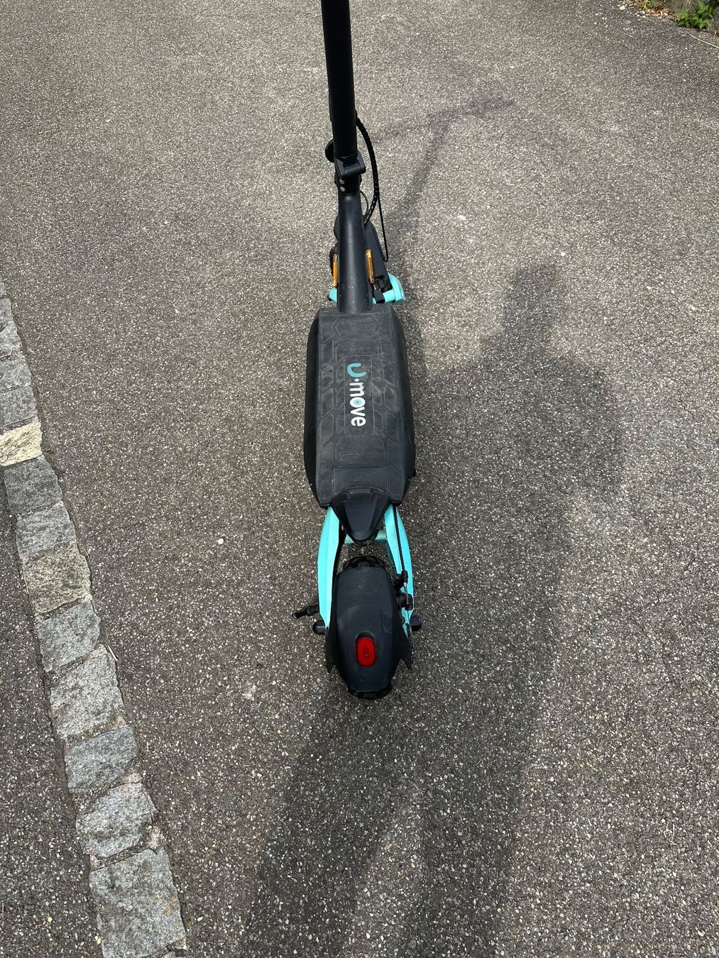 Kickboard: E-Scooter U-Move – Usato da Liestal venduto da FuV01 3