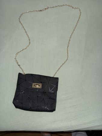 Schwarze Abendtasche mit Kette, neuwertig, Top Zustand!