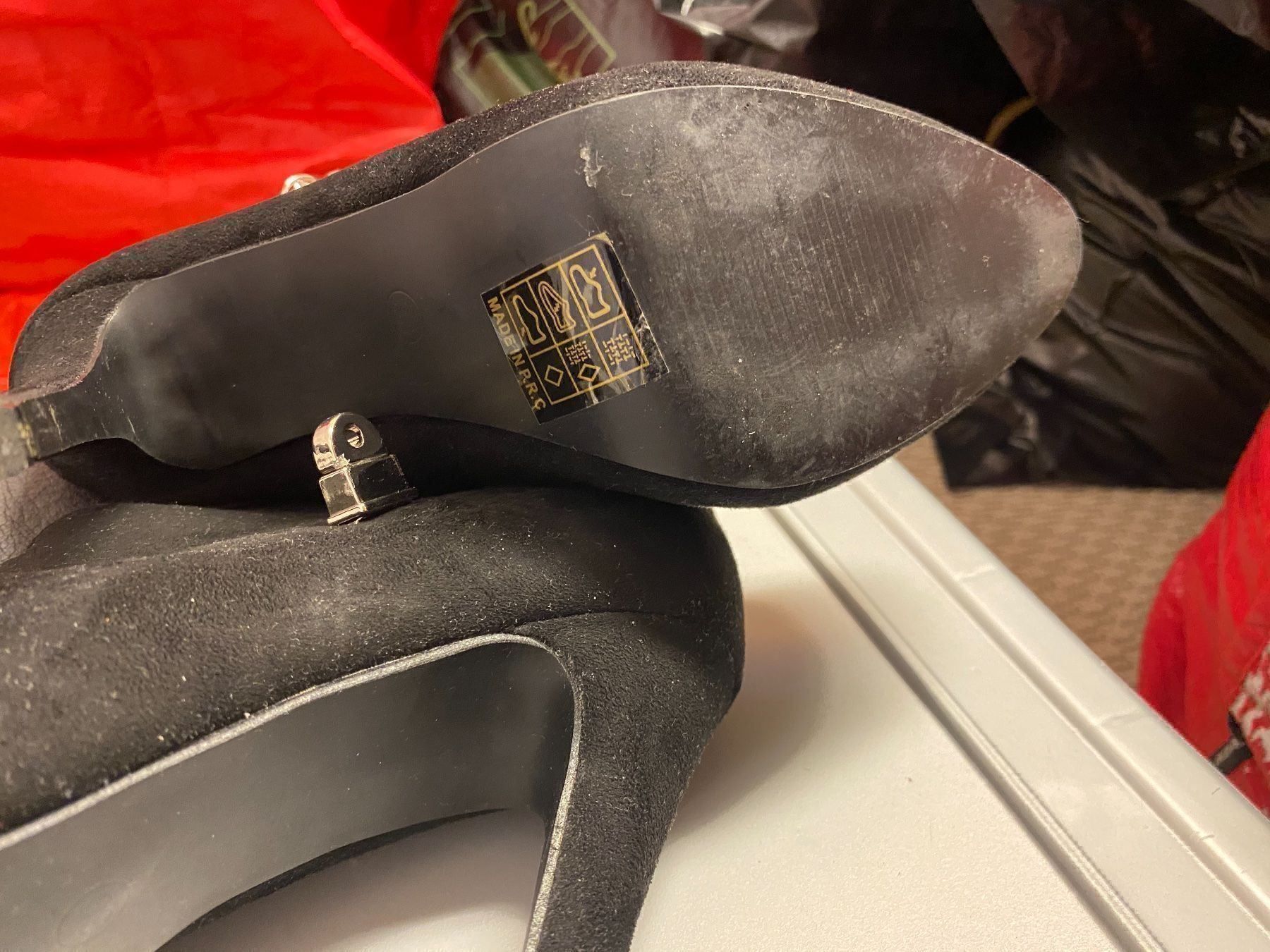 Damenschuhe: Abend Stiefeletten gr.38 – Gebraucht aus Pfungen von Outlet64 3