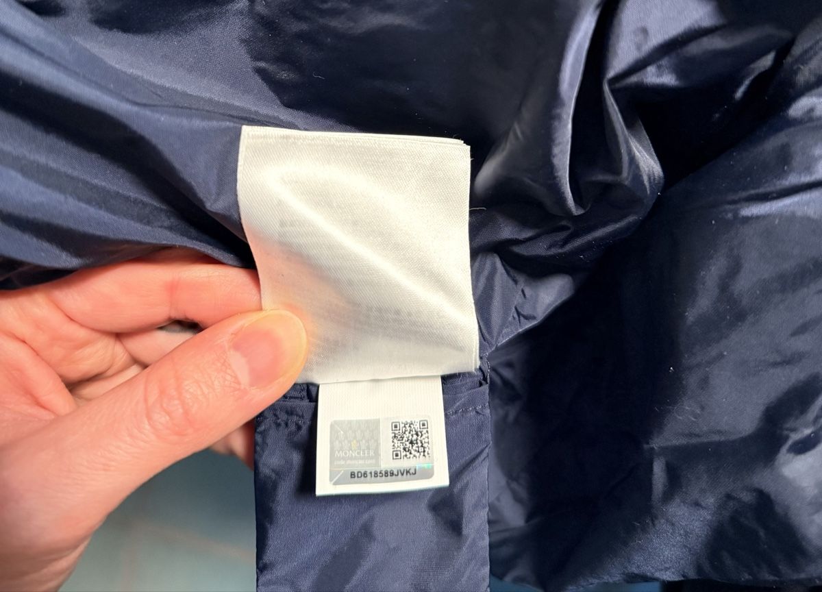 Moncler Giacche: Parka Moncler - navy blue – Nuovo (secondo la descrizione) da Wetzikon ZH venduto da LaiLu 4
