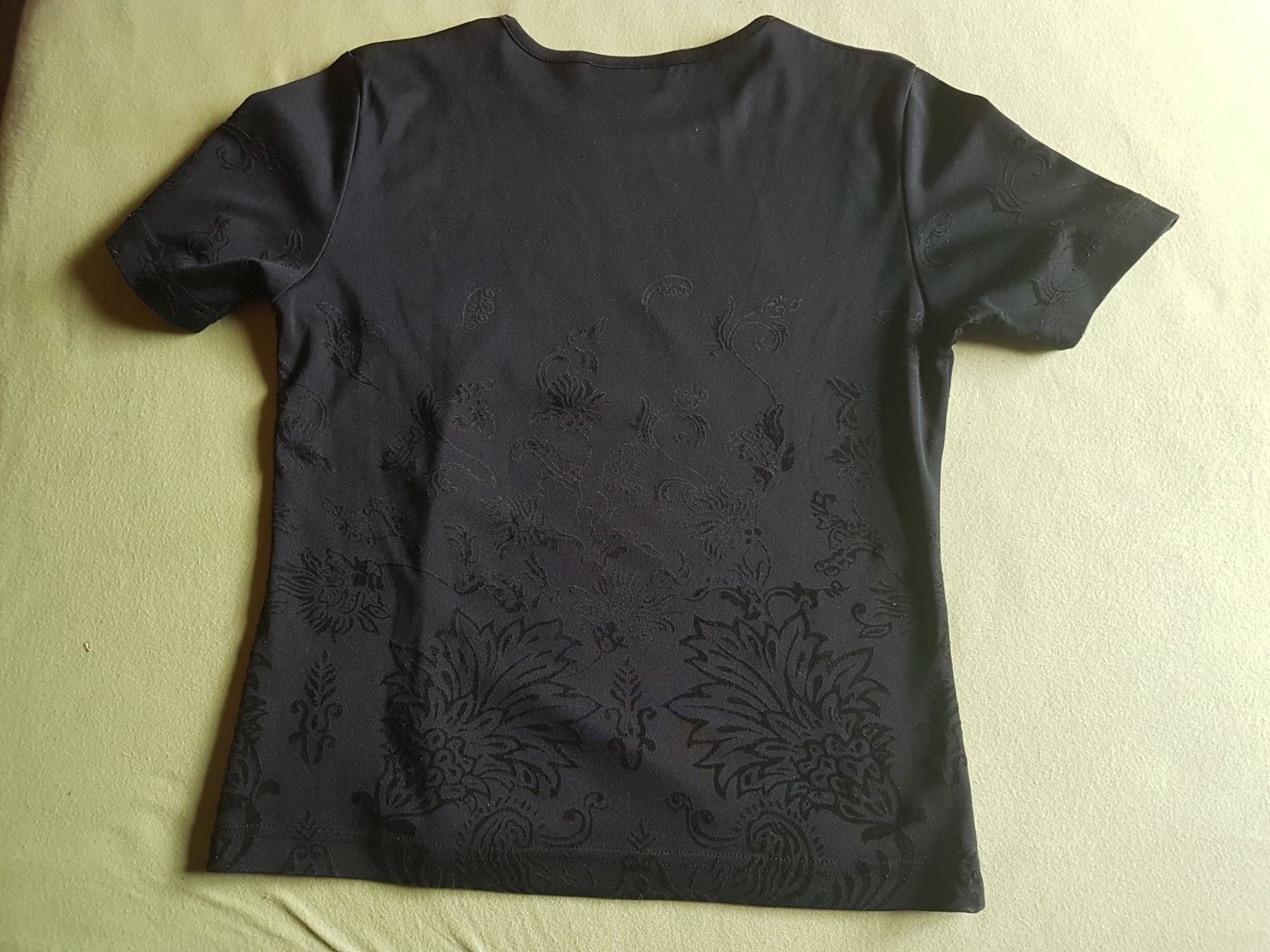 T-shirt: T-shirt taille M marque Cosmos Jeans – Usato da Villiers venduto da san_jn5w 5