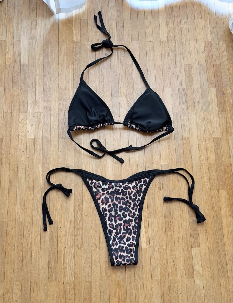 Badekleider & Bikinis: Maillot de bain Leopard 2 pièces  – Neu und originalverpackt aus Le Lignon von Ana2831 1