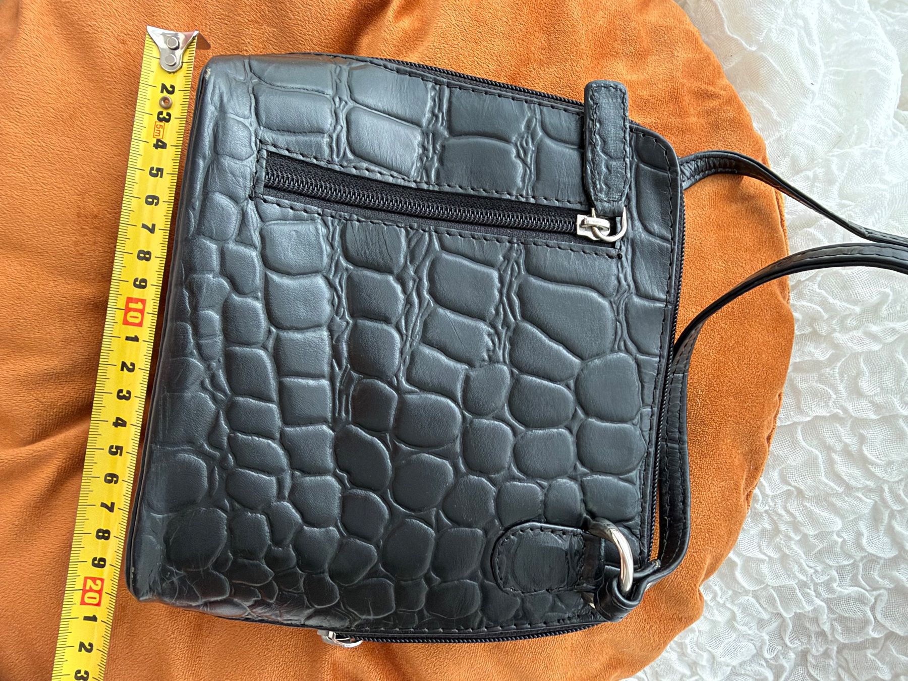 Sacs femmes: NIKA TASCHE SCHWARZ – Neuf (Voir description) à Luzern par szu_th9s 1