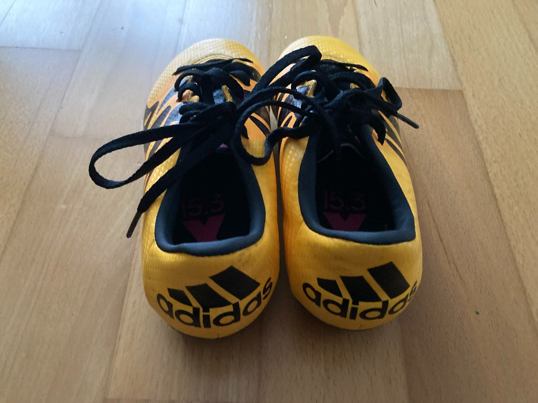 Adidas Scarpe per ragazzi: Fussballschuhe Adidas mit Nocken – Usato da Muttenz venduto da Juvenile33 3