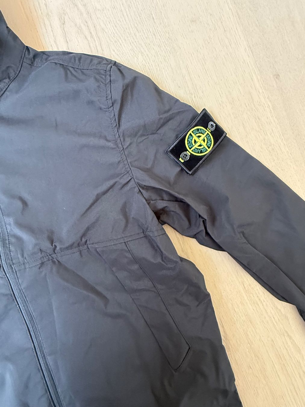 Stone Island Vestes: Stone Island Windbreaker M – Neuf (Voir description) à Allschwil par lor_6cgq 1