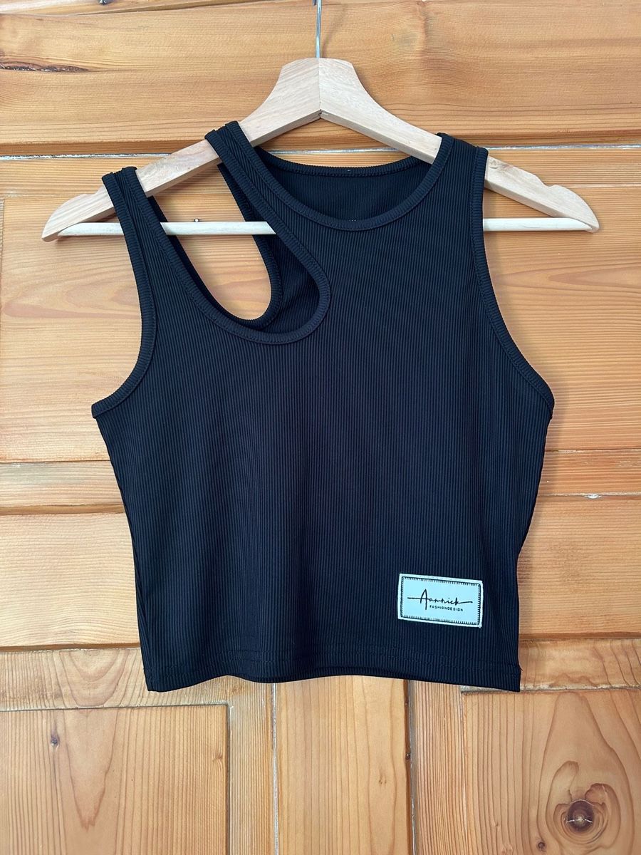 Shein Top: Crop Top, Schwarz, Grösse S, Sommer – Usato da Frauenfeld venduto da lin_77m9