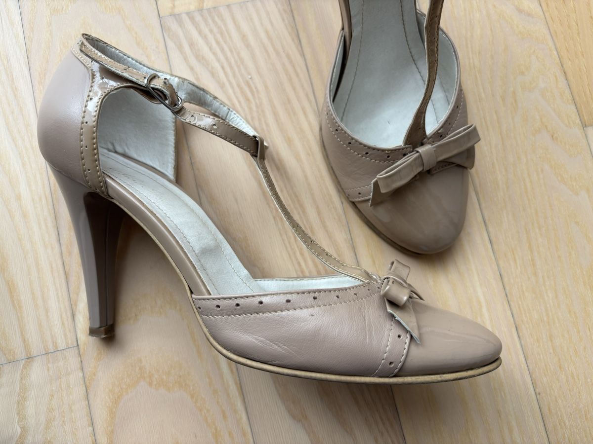 Chaussures femmes: Pumps aus echtem Leder in Nude, Gr. 38 – D'occasion à Winterthur par kov_5bpv 1