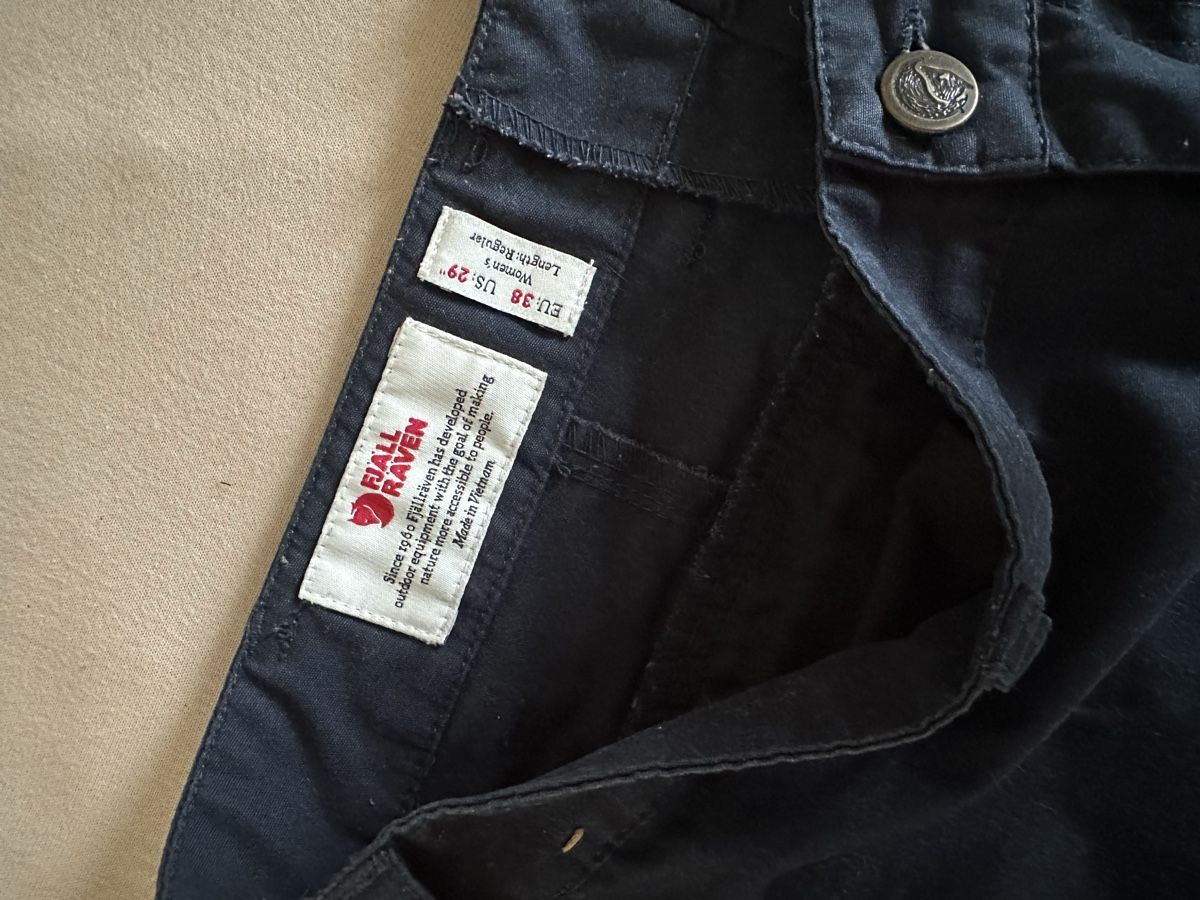 Fjällräven Pantaloni: Fjällräven Karla Pro gr. 38 Us: 29  – Usato da Winterthur venduto da and_v8z7 1