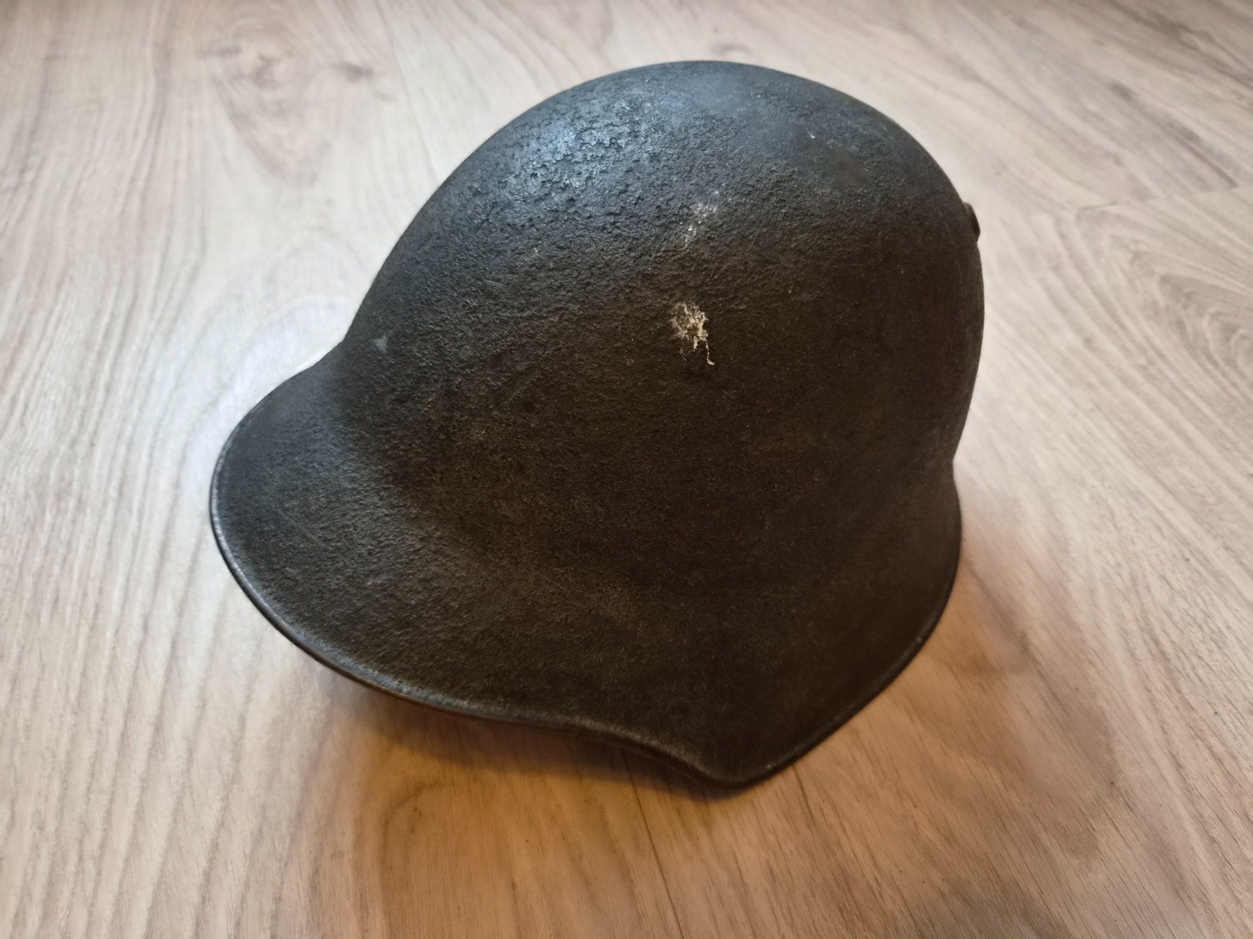 Uniformi: Militär Helm – Usato da Wilen b. Wil venduto da Tremola 2