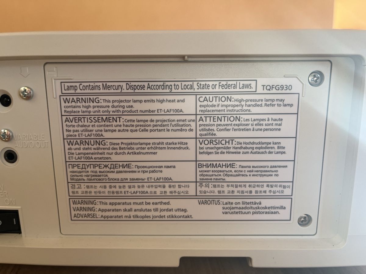 Panasonic Proiettori: Beamer Panasonic PT-FW430 – Usato da Dittingen venduto da Reh77 3