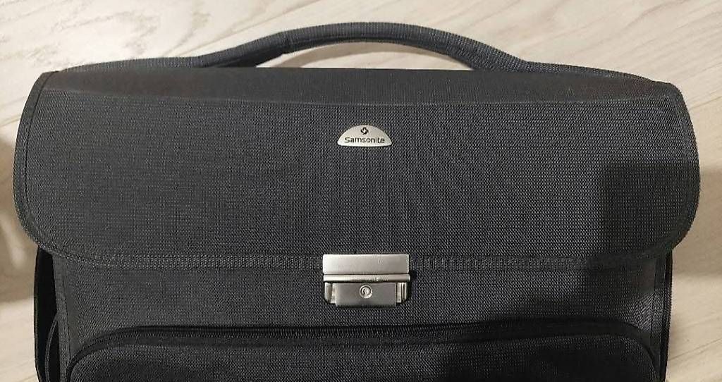 Valigie & Borse: Samsonite Business Laptoptasche – Usato da Allschwil venduto da rajmahal